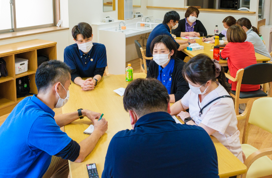 居間・食堂