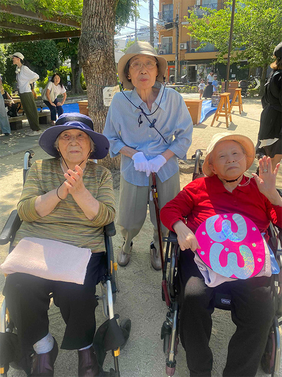 お神輿担ぎ体験！の応援